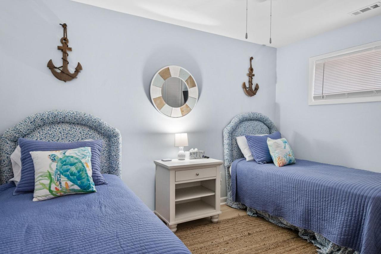 The Blue Lagoon Pine Knoll Shores Luaran gambar